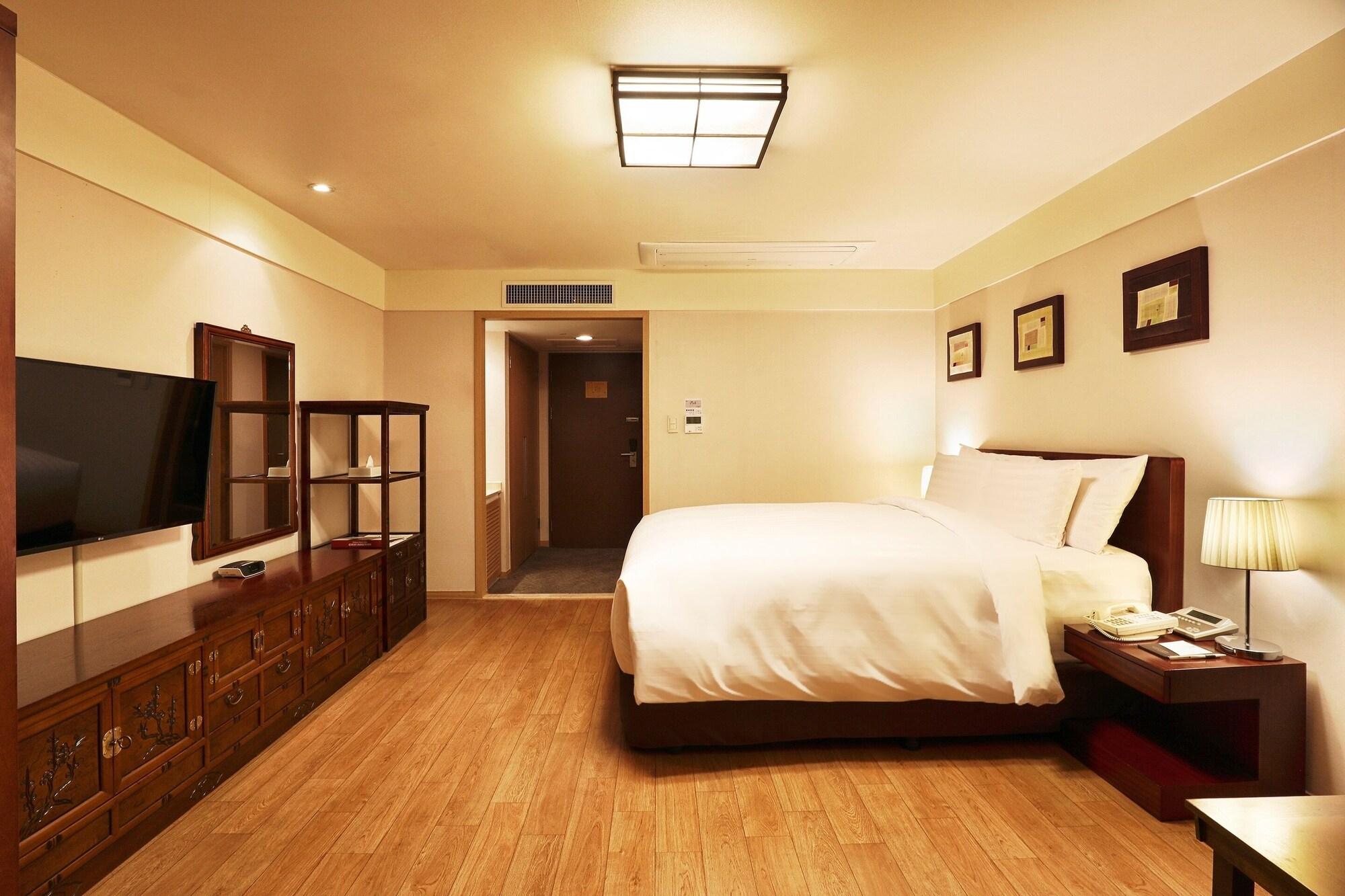 Best Western Premier Incheon Airport Hotel Экстерьер фото