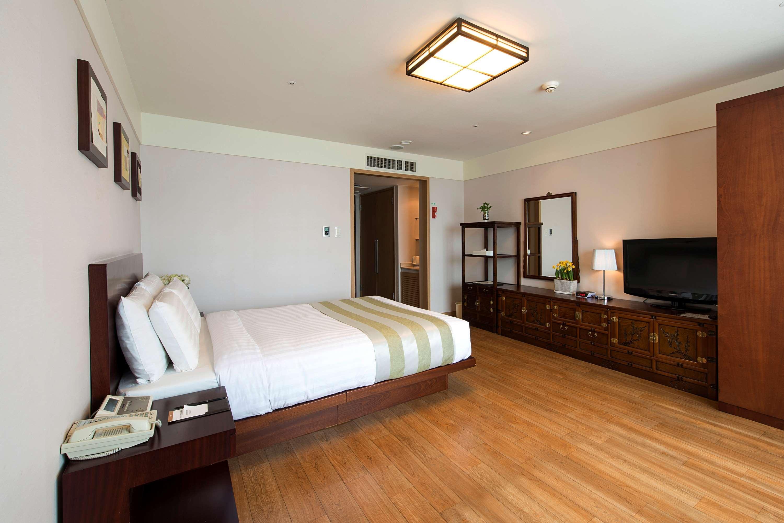 Best Western Premier Incheon Airport Hotel Экстерьер фото